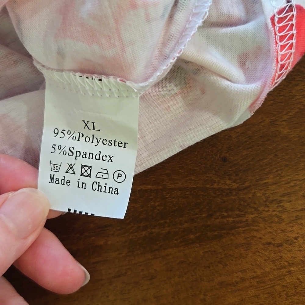 Roserock Closet Pink Floral T-shirt Size XL - Picture 6 of 7